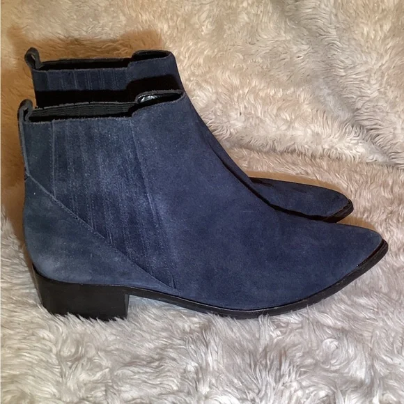 Marc Fisher Navy Ankle Boots - Picture 1 of 4